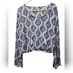 Hollister crop top blouse woman's medium blue diamond design long sleeve